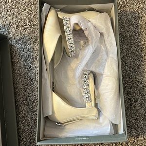 Vera wang wedding shoes